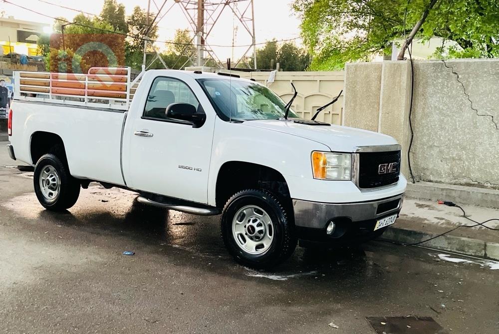 GMC Sierra